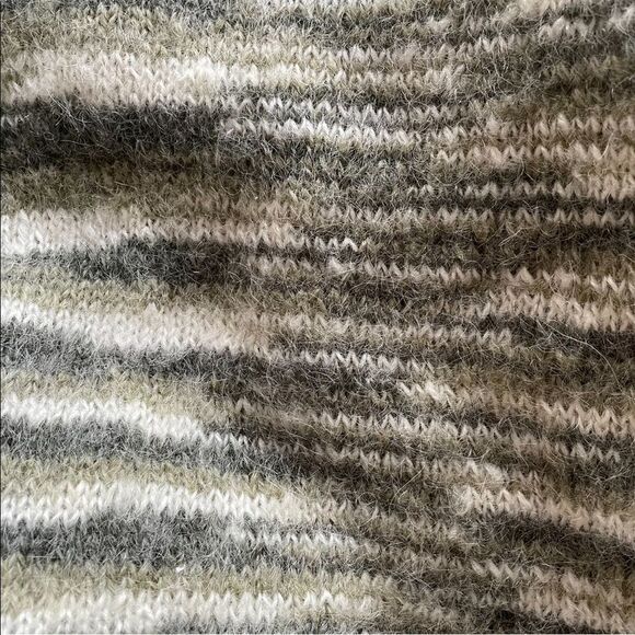 HAND KNIT Mohair Wool V-Neck Sweater Green Cream S - Picture 5 of 6